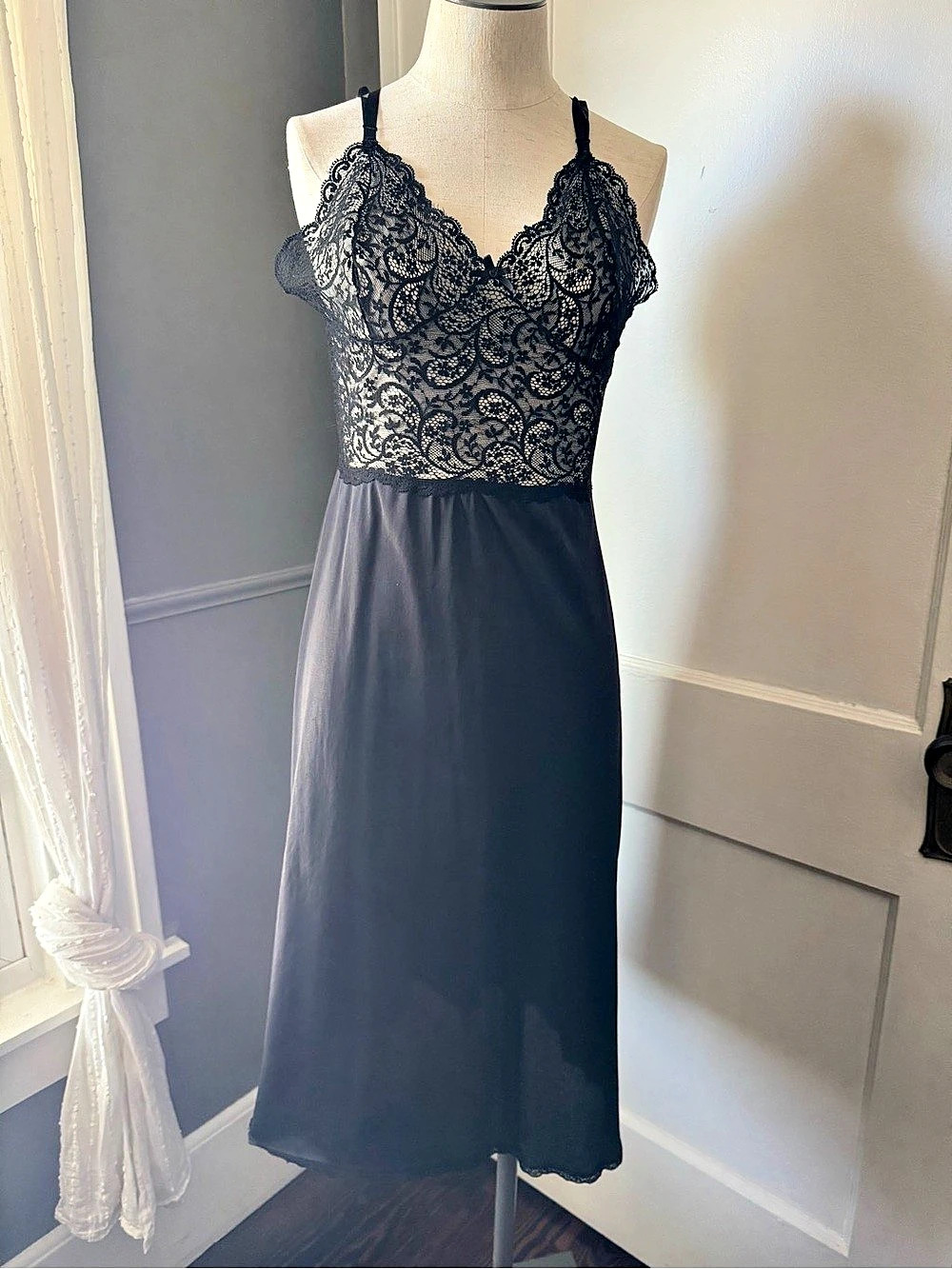 Vassarette Underneath It All Lace Bodice Slip, Black, 38